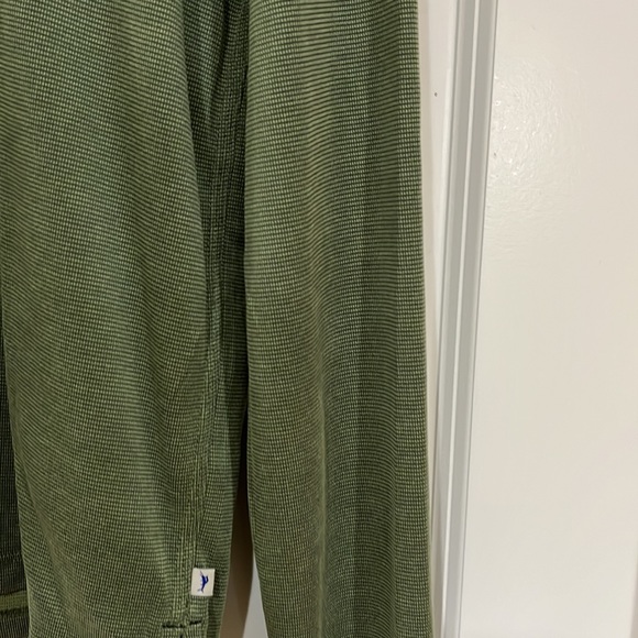 Brand New never worn sz M Tommy Bahama sweater - Picture 5 of 8